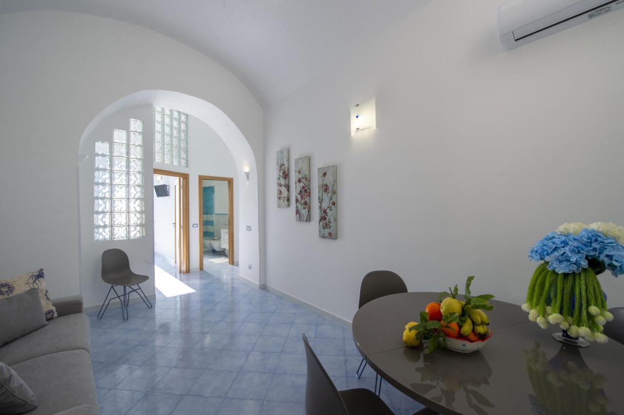 Domus Caterina Apartment Furore Bagian luar foto