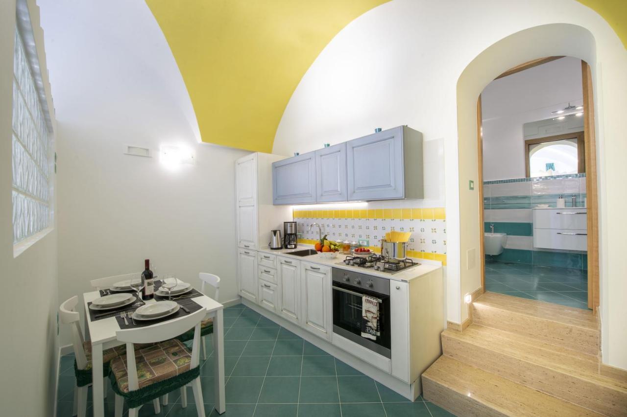 Domus Caterina Apartment Furore Bagian luar foto