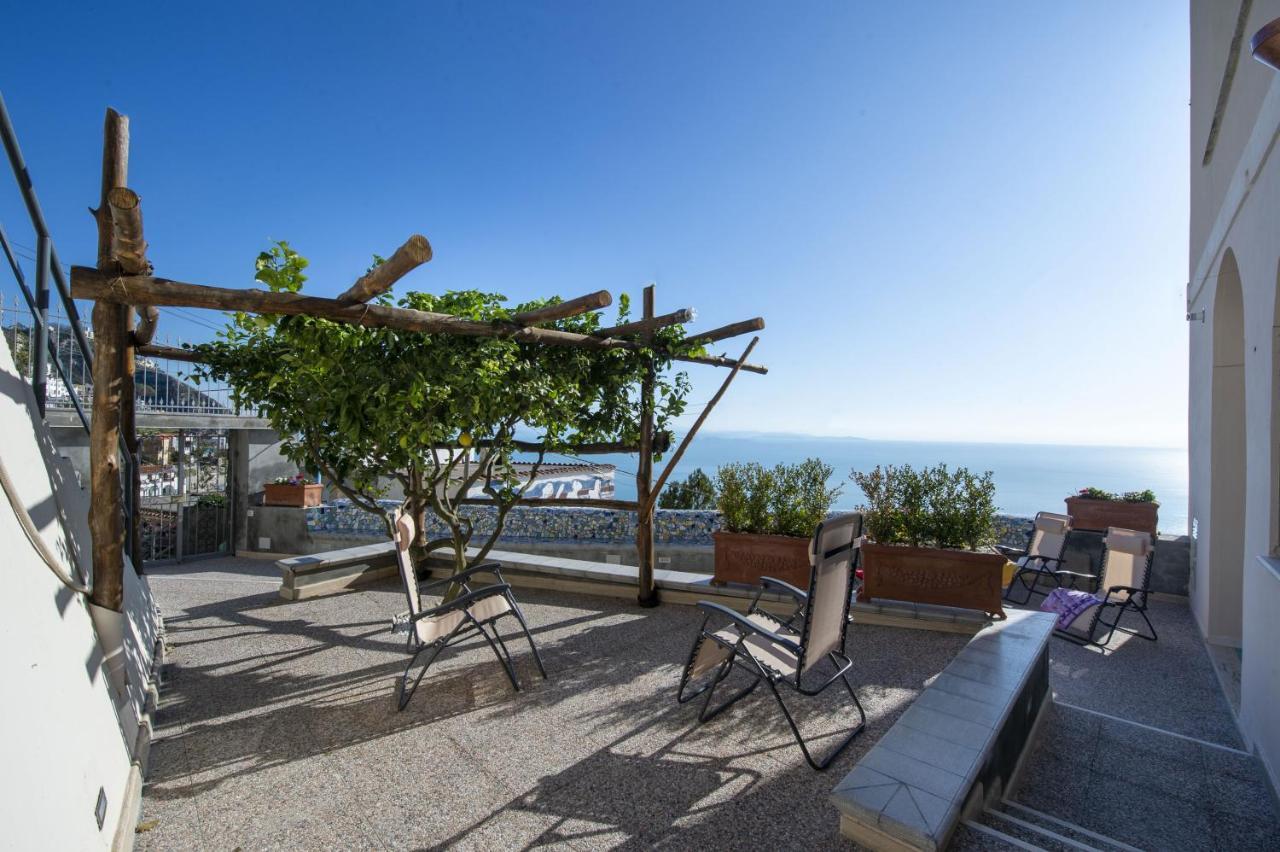 Domus Caterina Apartment Furore Bagian luar foto