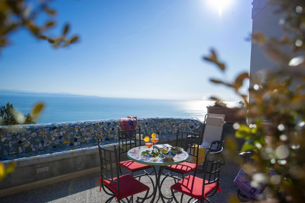 Domus Caterina Apartment Furore Bagian luar foto