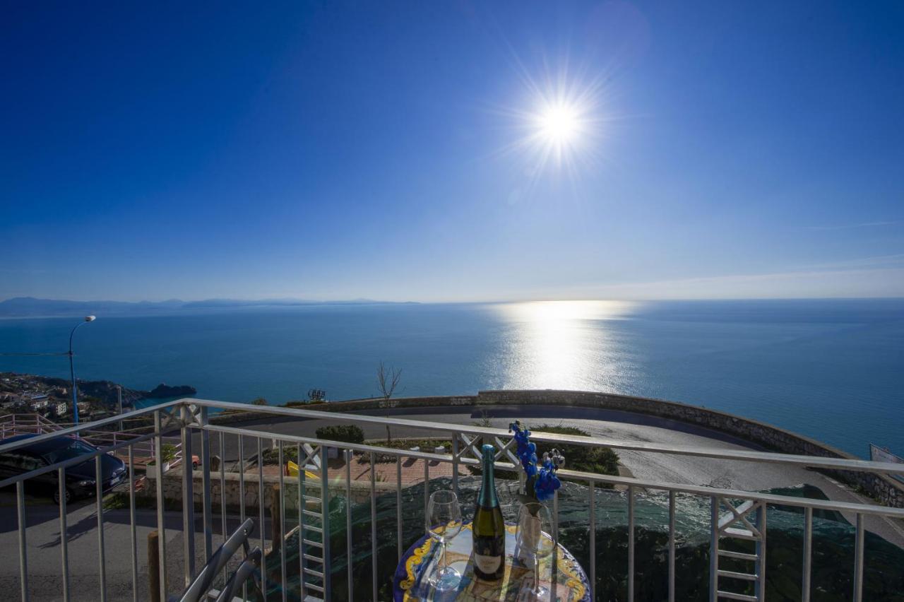 Domus Caterina Apartment Furore Bagian luar foto